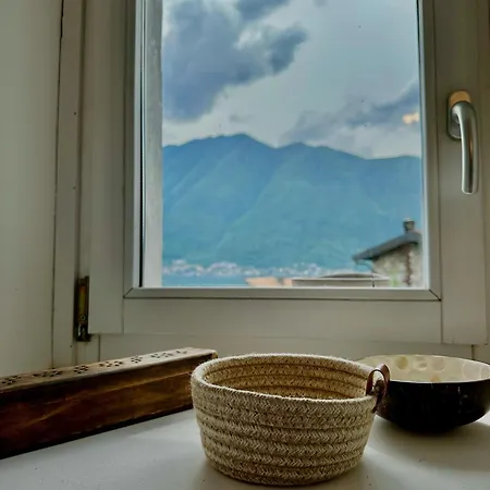 La Casa Sulla Collina - Apt. 1 شقة Colonno