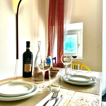 La Casa Sulla Collina - Apt. 1 شقة