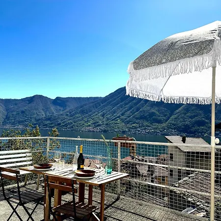 The House On The Hill 1 Panoramic View Retreat Access Via Historic Stone Stairway *
